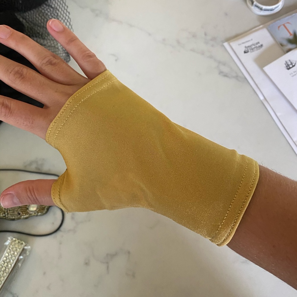 Assorted Costume Gloves